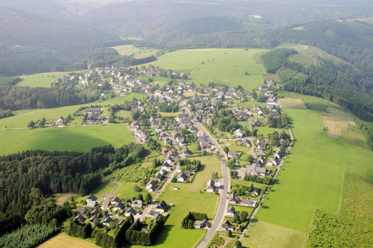 Ferienhaus Astenblick - Ideal Fuer Weihnachtsfeiern Und Familienfeiern Bietet Schlafplaetze Fuer Bis Zu 35 Personen Villa Winterberg Kültér fotó